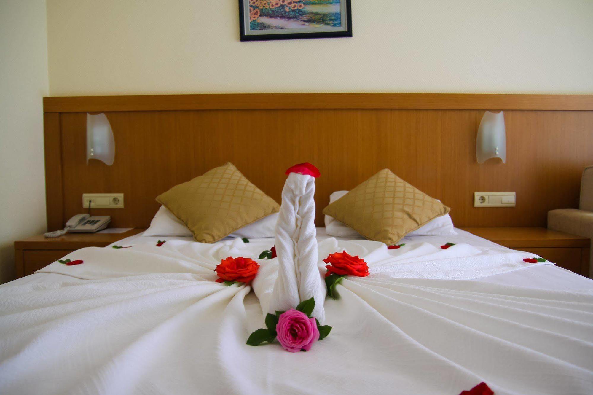The Holiday Resort ดีดิม ภายนอก รูปภาพ